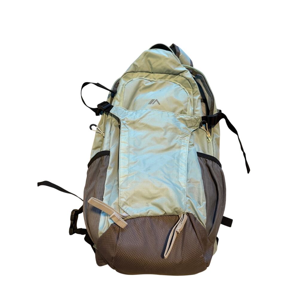 Quest Outdoors Fusion Pack Sage Green Backpack